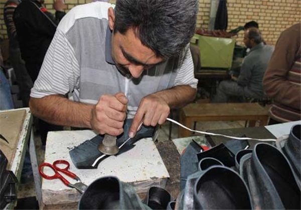 پا درکفش خودمان کنیم