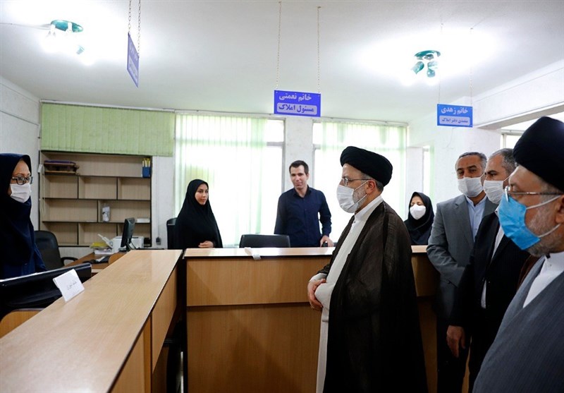 بازدید رئیس قوه قضاییه از اداره کل ثبت اسناد و املاک استان فارس بازدید رئیس قوه قضاییه از اداره کل ثبت اسناد و املاک استان فارس