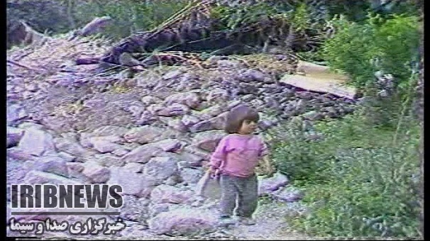 تدفین هزار آرزو به زور زلزله تدفین هزار آرزو به زور زلزله