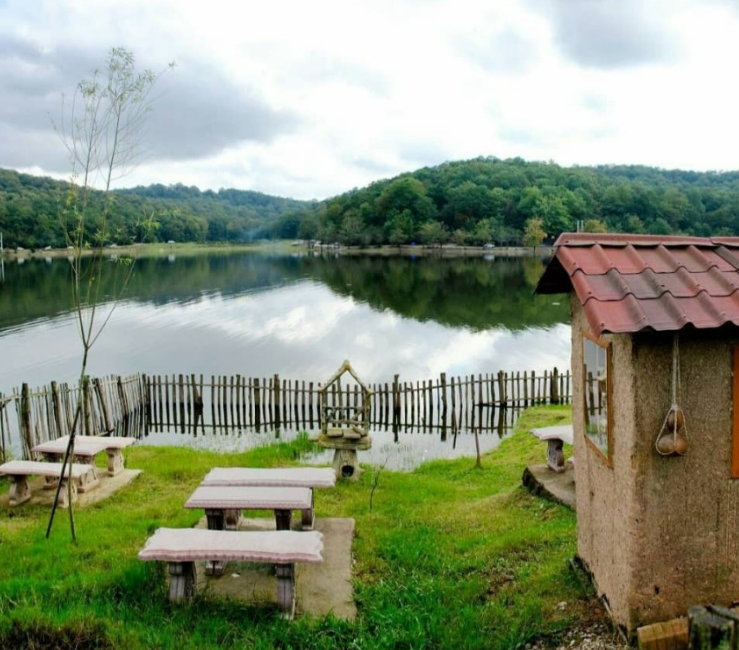 دریاچه سقالکسار، یکی از پاک&zwnj;ترین دریاچه&zwnj;های ایران