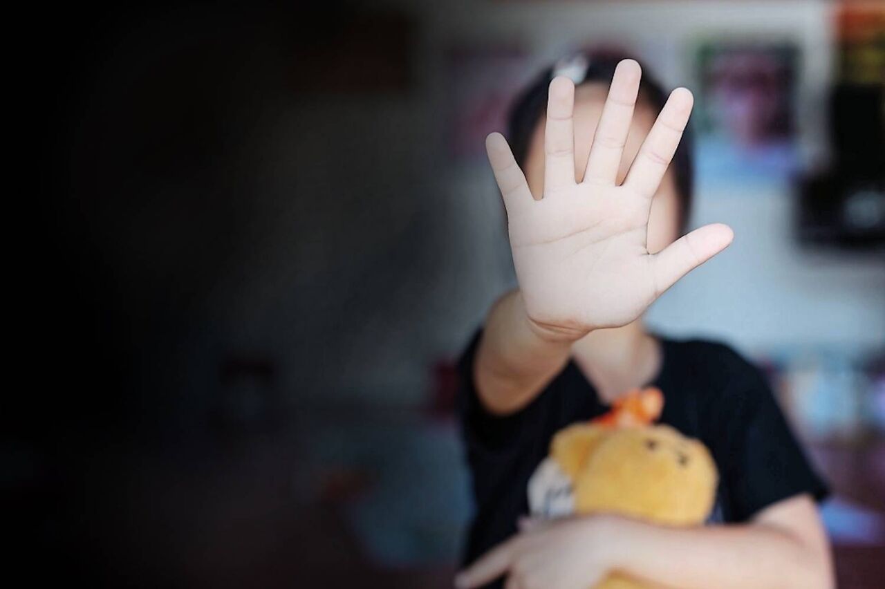 تحویل کودک آسیب دیده به بیمارستان کارگر نژاد کاشان تحویل کودک آسیب دیده به بیمارستان کارگر نژاد کاشان