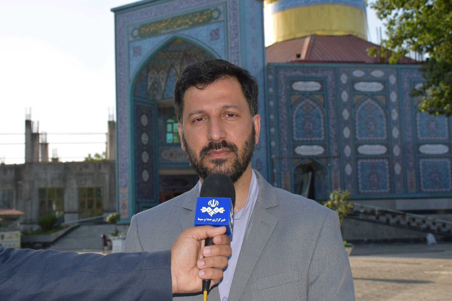 کمک میلیاردی یک خیر به بقعه امامزادگان آستارا کمک میلیاردی یک خیر به بقعه امامزادگان آستارا