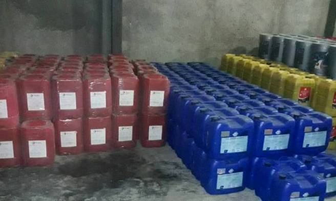 کشف 26 هزار ليتر روغن خودرو احتکار شده در ابهر