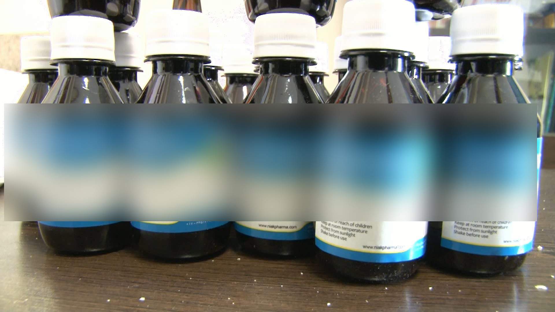 آزمایش موفق شربت ضد کرونا در ۲ بیمارستان آمل آزمایش موفق شربت ضد کرونا در ۲ بیمارستان آمل