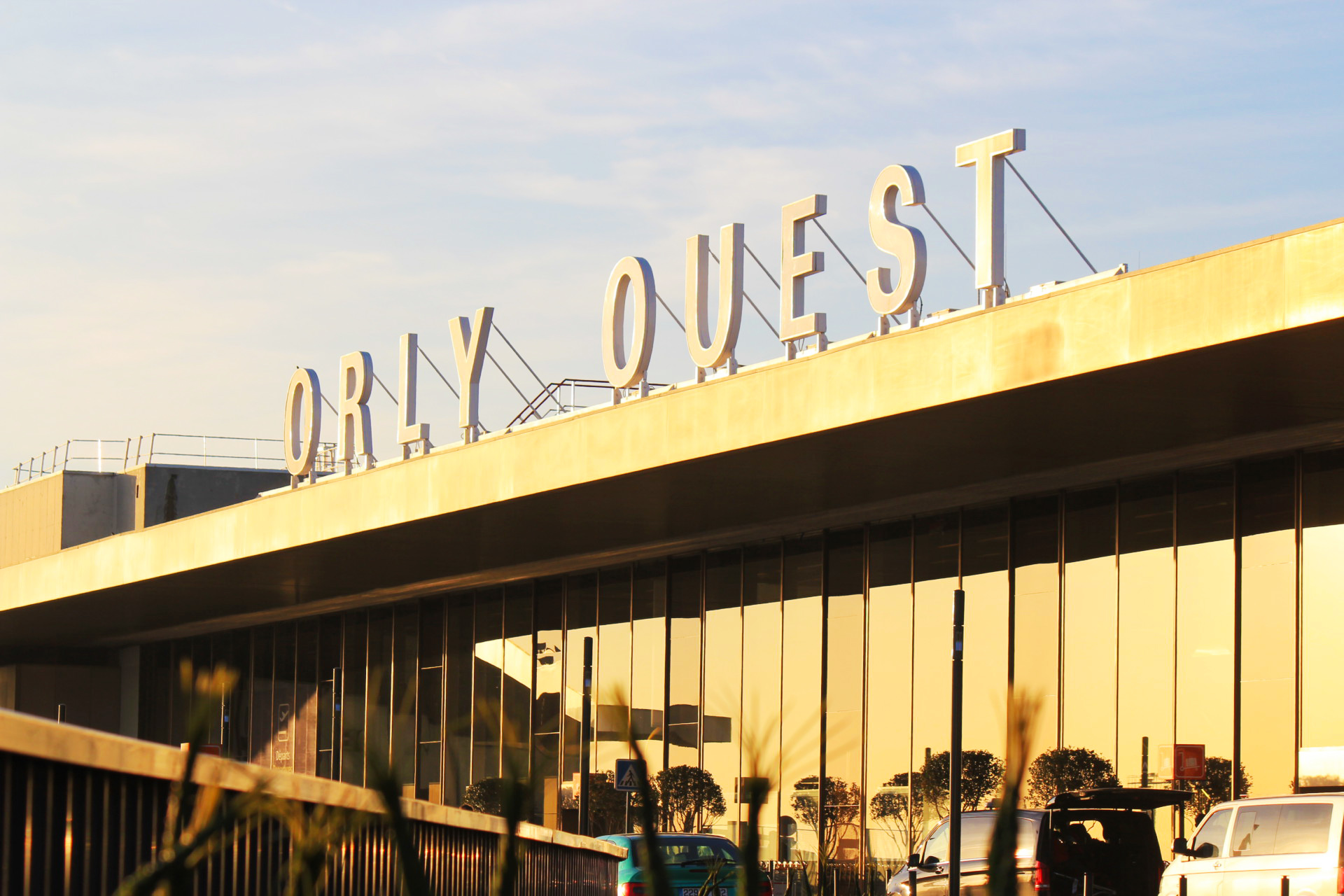 از سرگیری پرواز&zwnj;های فرودگاه اورلی