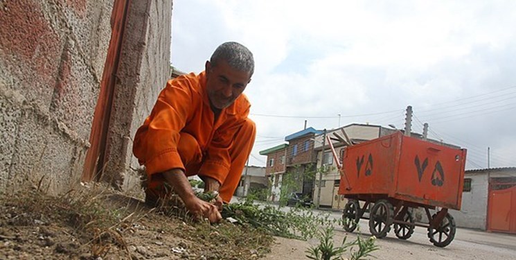 گلایه کارکنان شهرداری بندر لنگه از پرداخت نشدن حقوق گلایه کارکنان شهرداری بندر لنگه از پرداخت نشدن حقوق