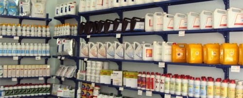 ممنوعیت نسخه پیچی و فروش دارو بدون حضور دامپزشکی ممنوعیت نسخه پیچی و فروش دارو بدون حضور دامپزشکی