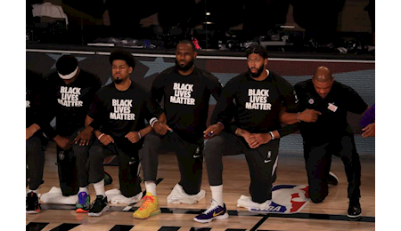 مخالفت با نژادپرستی در NBA