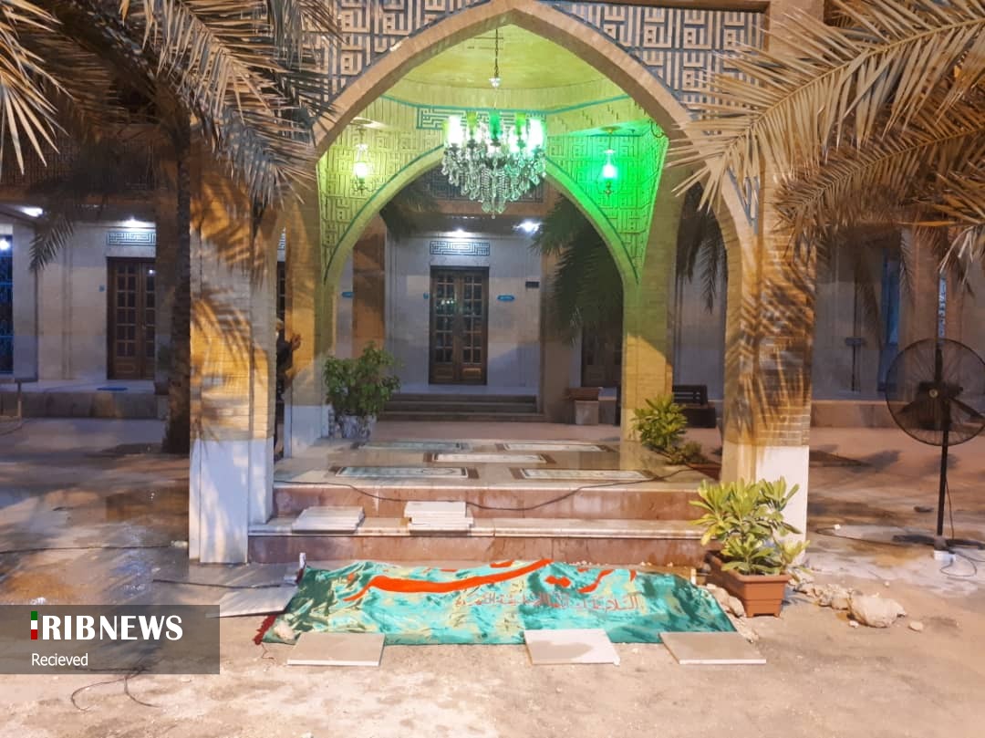 خاکسپاری امام جمعه موقت جزیره کیش خاکسپاری امام جمعه موقت جزیره کیش