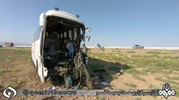 ۴ کشته و ۵ مجروح در دو سانحه رانندگی در قم ۴ کشته و ۵ مجروح در دو سانحه رانندگی در قم