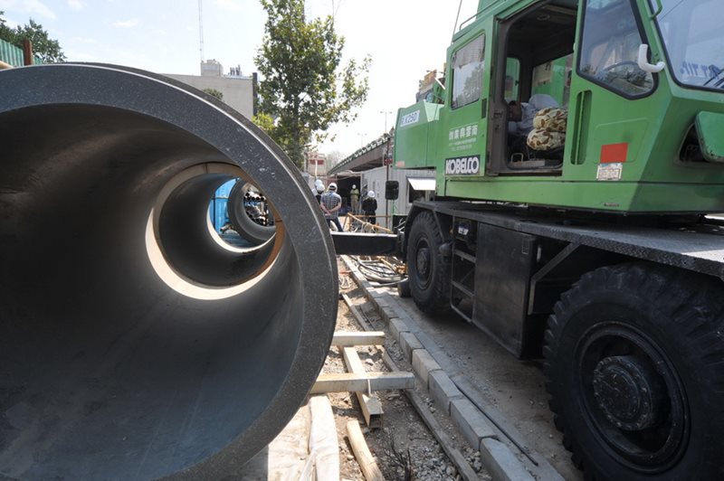 تکمیل نیمی از خط اضطراری تامین اب آشامیدنی اصفهان تکمیل نیمی از خط اضطراری تامین اب آشامیدنی اصفهان