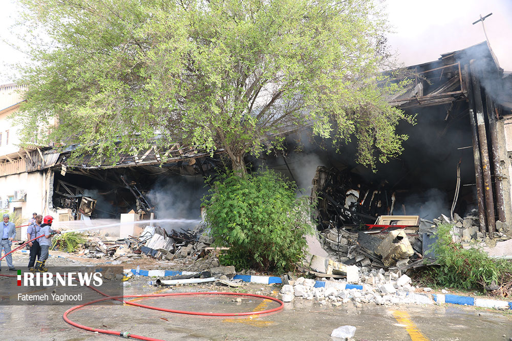 یک جرقه و یک خروار ویرانی