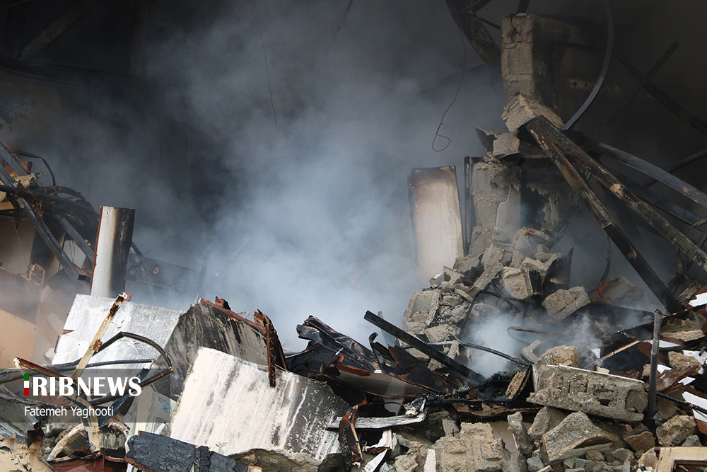 یک جرقه و یک خروار ویرانی