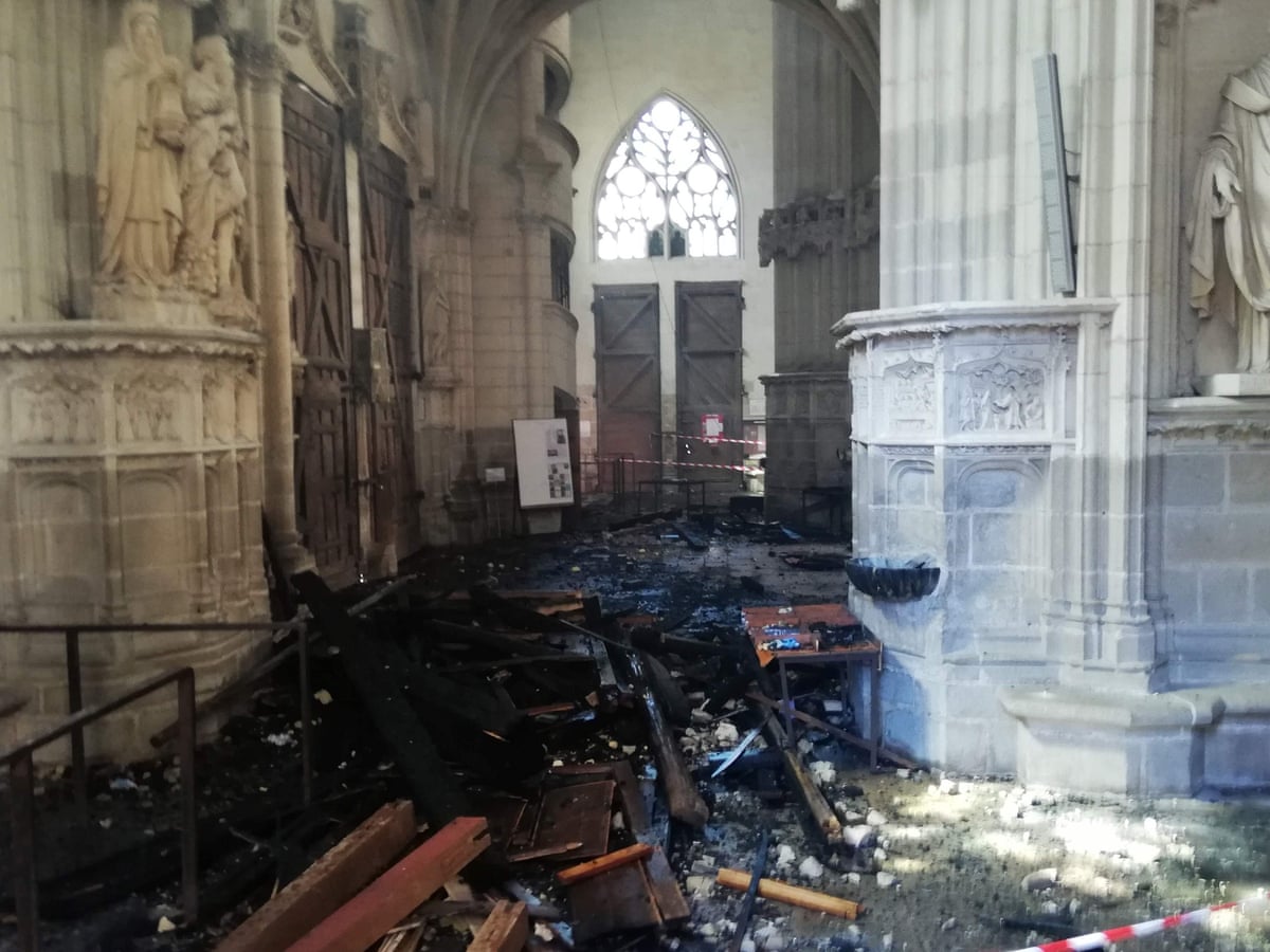 دستگیری یک مظنون به اتهام آتش زدن کلیسای نانت