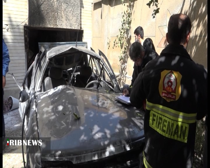 انفجار کپسول گاز در پارکینگ منزل مسکونی انفجار کپسول گاز در پارکینگ منزل مسکونی