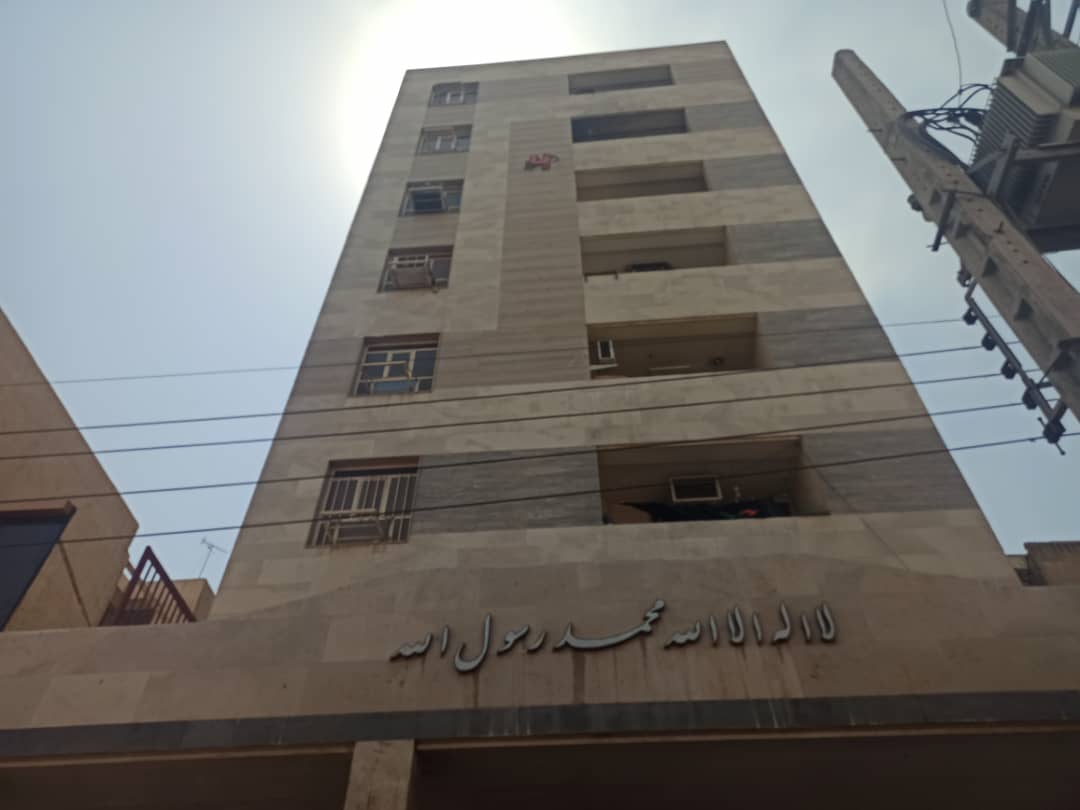 مهار آتش سوزی در مجتمع ۶ طبقه در اهواز مهار آتش سوزی در مجتمع ۶ طبقه در اهواز