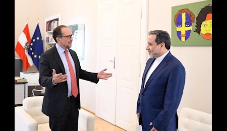 دیدار عباس عراقچی با وزیر خارجه اتریش دیدار عباس عراقچی با وزیر خارجه اتریش