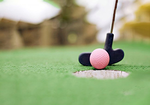 مسابقات عمومی مینی گلف برگزار میشود مسابقات عمومی مینی گلف برگزار میشود