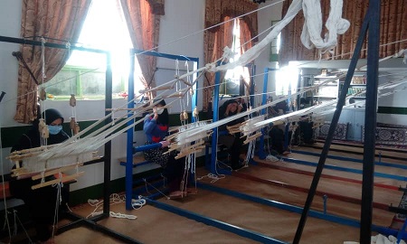 آغاز دوره آموزشی نساجی سنتی در روستای مختاران سربیشه آغاز دوره آموزشی نساجی سنتی در روستای مختاران سربیشه