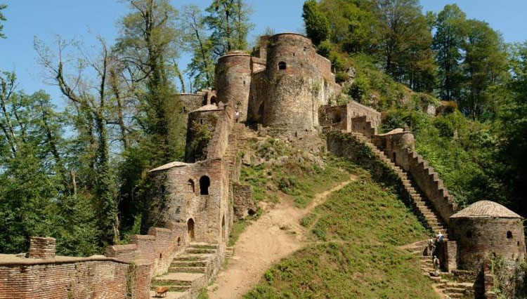 جهانگردان از جاذبههای ایران گیج میشوند جهانگردان از جاذبههای ایران گیج میشوند