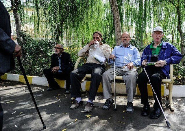 وام ۵۰ میلیونی برای بازنشستگان وام ۵۰ میلیونی برای بازنشستگان