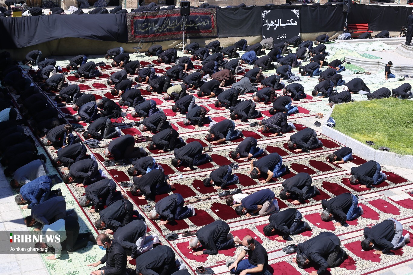 عزاداری و نماز روز عاشورا در زنجان