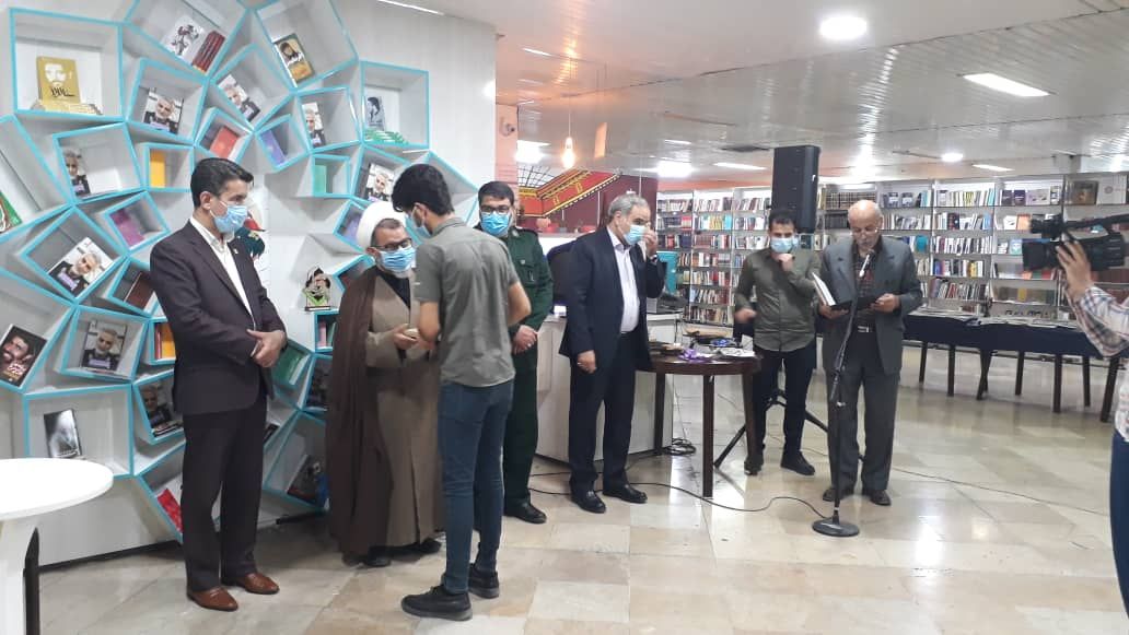 نمایشگاه بزرگ کتاب دفاع مقدس در سبزوار افتتاح شد