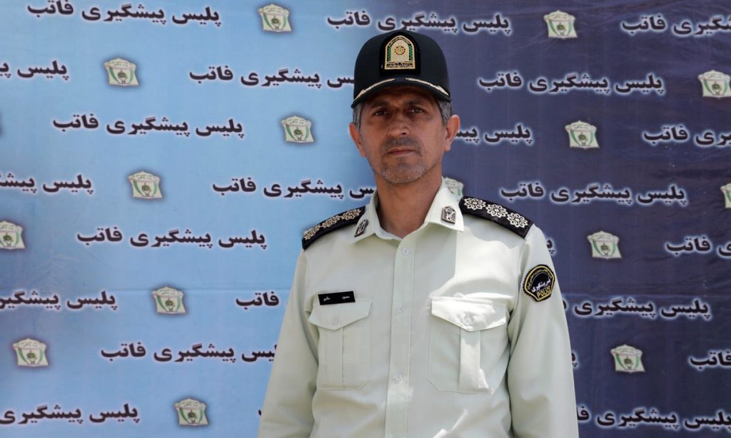 شناسایی کلاهبردار تلفنی با دستگاه بیومتریک کلانتری