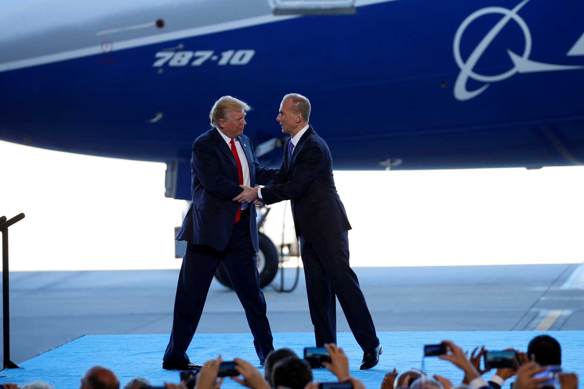 تاکید وزیر اقتصاد فرانسه به تحریم مالیاتی آمریکا تاکید وزیر اقتصاد فرانسه به تحریم مالیاتی آمریکا