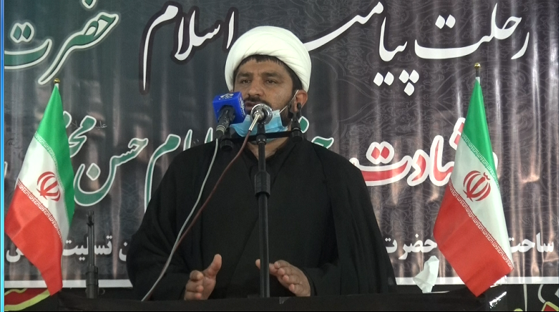 علاج همه مشکلات در داخل کشور است