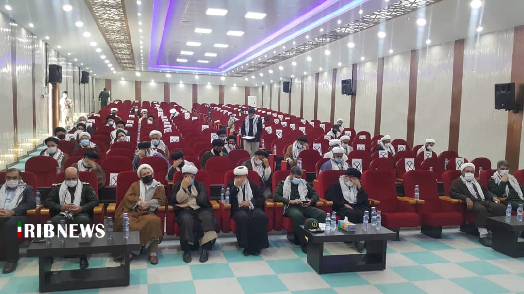 نقش روحانیان در تقویت روحیه رزمندگان