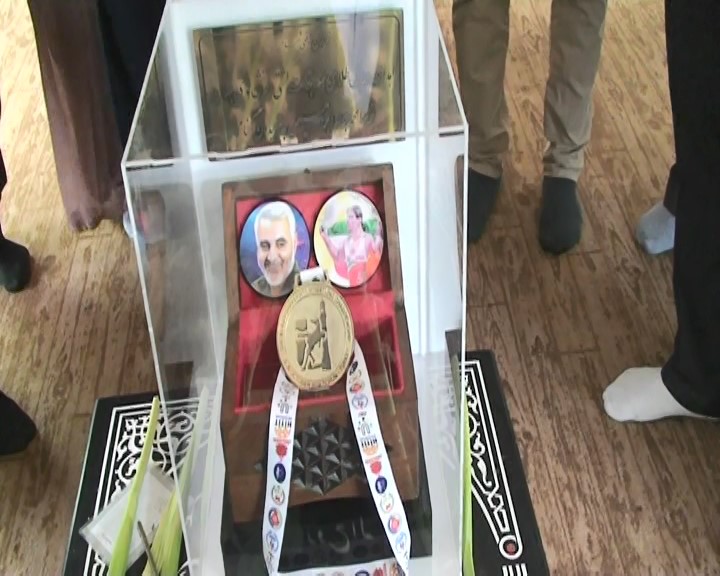 اهدای مدال قهرمانی ورزشکار سوادکوهی به شهدای گمنام