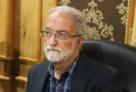 اعطای عنوان استاد ممتازی به پروفسور شمسی پور اعطای عنوان استاد ممتازی به پروفسور شمسی پور