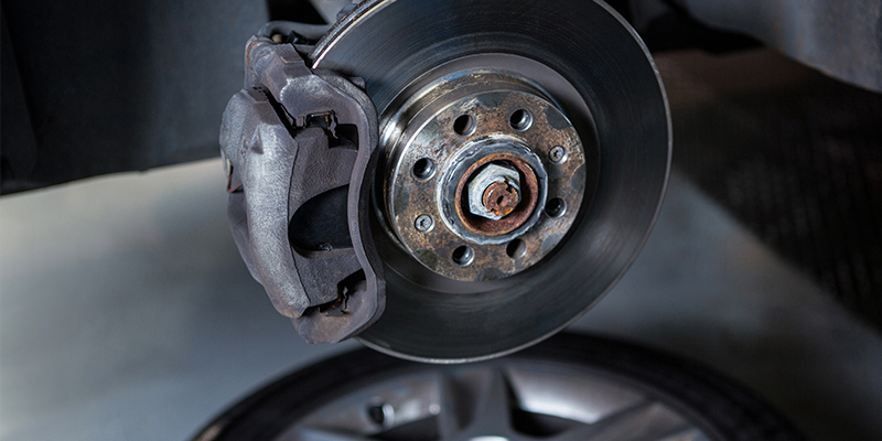 پنج نشانه‌ی مهم برای بازدید سیستم ترمز خودرو