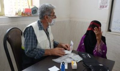 ویزیت رایگان مردم روستاهای سیریک ویزیت رایگان مردم روستاهای سیریک