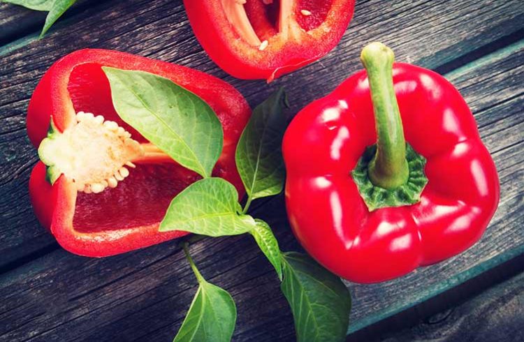 با این خوردنیها دیرتر پیر شوید! با این خوردنیها دیرتر پیر شوید!