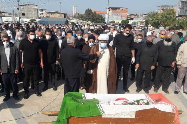 تشییع پیکر مادر شهیدان نوبخت در بابلسر