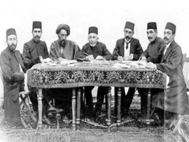 تقویم تاریخ؛ از تشکیل کمیته دفاع ملی تا ترور کندی