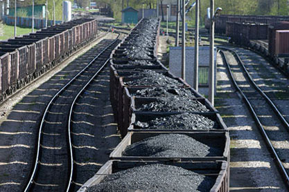 حمل ریلی نخستین محموله ذغال سنگ از بندرامیرآباد به کرمان