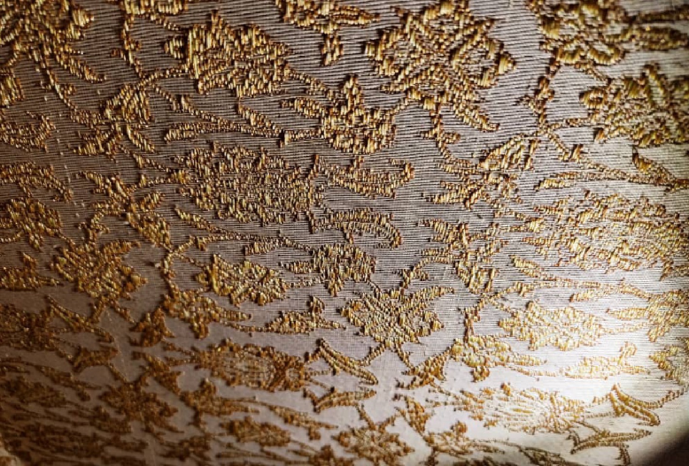 بافت نخستین پارچه زربفت خراسان در روستای ملی ابریشمکشی  بافت نخستین پارچه زربفت خراسان در روستای ملی ابریشمکشی