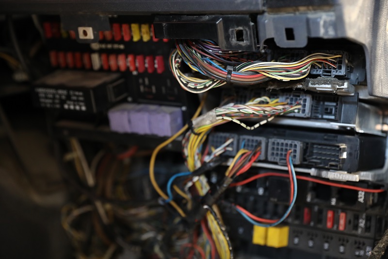 نصب سیستم ردیاب بر روی تجهیزات راهبردی و ملکی بندرامیرآباد