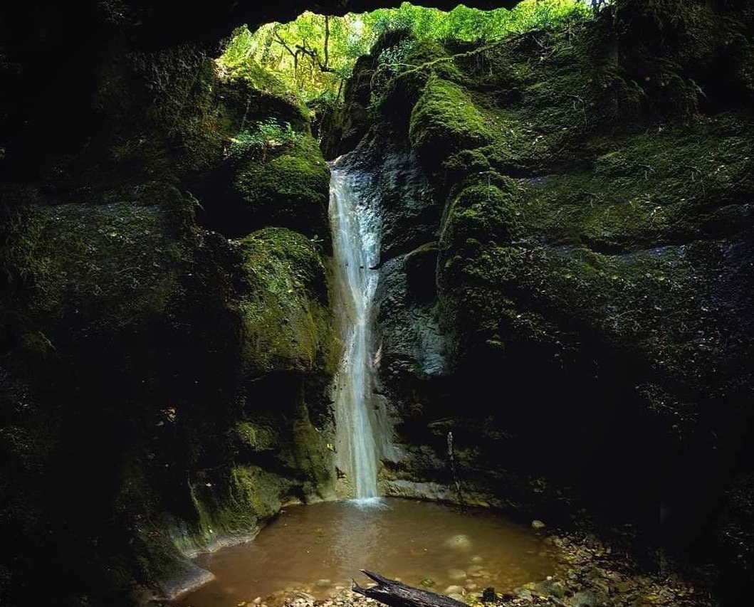 بنا‌های تاریخی شیرگاه