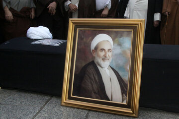 پیام تسلیت نماینده، ولی فقیه در خراسان رضوی در پی درگذشت آیت الله یزدی