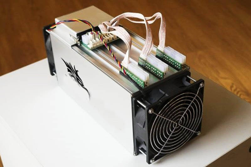 کشف ۵ دستگاه تولید ارزدیجیتال در بوکان