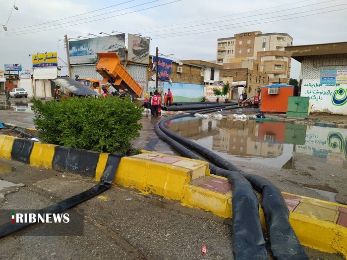 جمع آوری حدود ۹۵ درصد مناطق دچار آبگرفتگی اهواز تا امروز جمع آوری حدود ۹۵ درصد مناطق دچار آبگرفتگی اهواز تا امروز