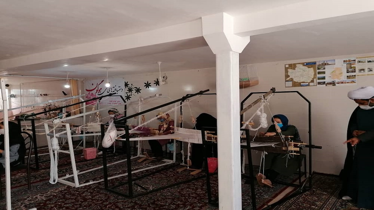 معرفی هنرمندان صنایع‌دستی کاشمر برای دریافت تسهیلات