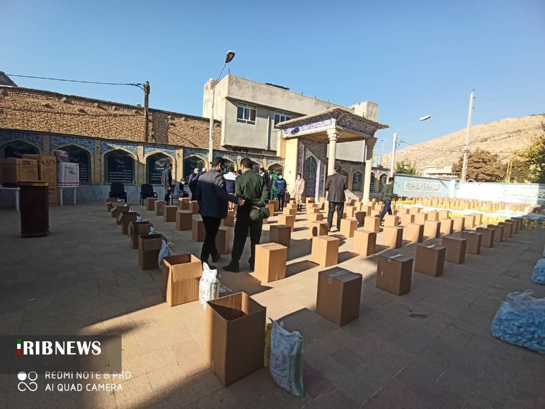 توزیع ۵۳۰ بسته معیشتی بین آسیب دیدگان کرونا در شیراز