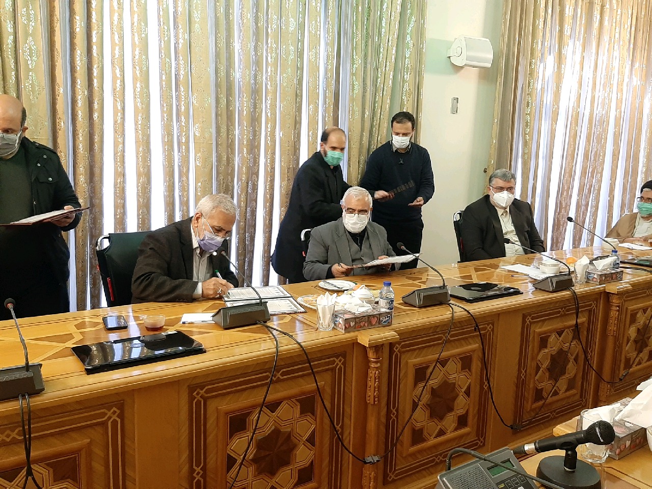 امضای تفاهمنامه ۴ جانبه محرومیتزدایی در مشهد امضای تفاهمنامه ۴ جانبه محرومیتزدایی در مشهد