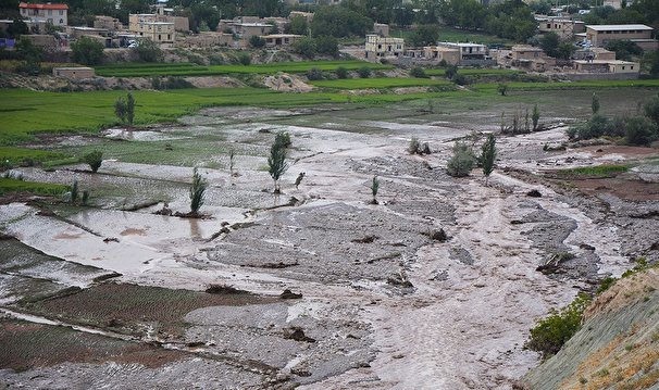 هشدار تشدید بارش و خطر سیلاب در جنوب غرب کشور /برف و باران در جاده‌های ۱۳ استان