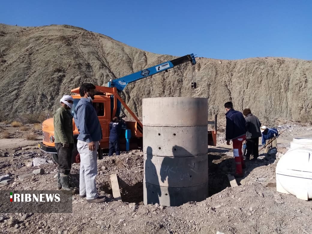 تلاش خیر تهرانی برای رفع عطش در  تلاش خیر تهرانی برای رفع عطش در